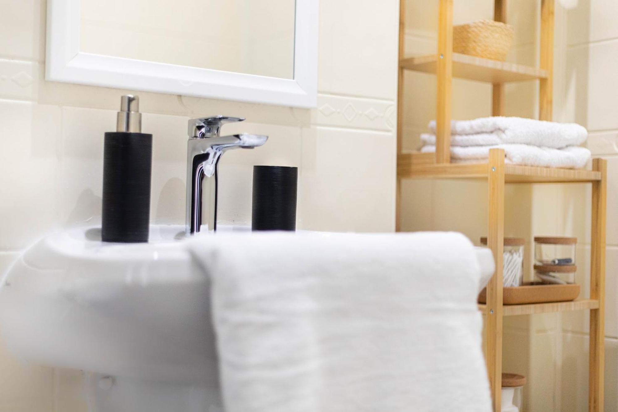 Bird Nest 2 Room Apartment 布加勒斯特 外观 照片